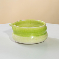 Bol à Matcha en Céramique Fait Main avec Bec et Porte-Fouet Ensemble d'Accessoires pour Bol Chawan en Céramique Vert Rose Entrée Matcha