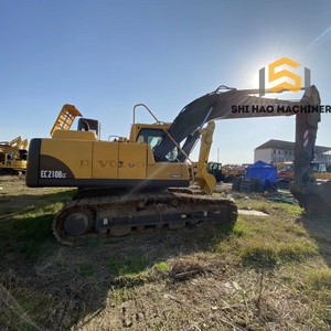 Excavadora Usada VOLVO EC210B-LC de 21 Toneladas a Bajo Costo con Motor, Caja de Cambios y Bomba - Duradera y Potente para Grandes Proyectos de Construcción - Product Image 1
