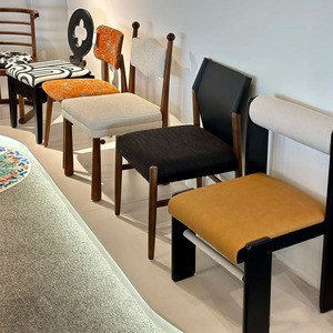 Série de chaises de salle à manger haut de gamme en bois de frêne FAS de style vintage, chaise de salle à manger avec accoudoirs personnalisable de style vintage français - Product Image 3