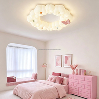 Plafonnier moderne en forme de nuage crème avec décor de papillon rose, dimmable, mignon, pour chambre de filles, chambre d'enfants, lampe de plafond LED