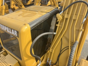 Escavatore Caterpillar <span class=keywords><strong>Cat</strong></span> <span class=keywords><strong>320C</strong></span> Usato in Buone Condizioni, Prodotto in Giappone, Economico in Vendita, Macchina Pesante Cingolata - Product Image 3