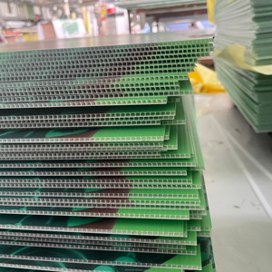 Nhựa PP tấm rỗng <span class=keywords><strong>coroplast</strong></span> tấm sóng tấm nhựa màu 4mm cho màn hình in ấn sân dấu hiệu 18x24 với h-cổ phần - Product Image 4