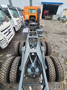 Camion benne d'occasion de haute qualité Howo 6x4, 10 roues, 371 CV, pour le transport de terre excavée, de sable et de gravier dans le secteur de la construction - Product Image 3