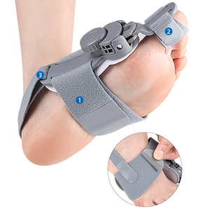 <span class=keywords><strong>Orthèse</strong></span> correctrice <span class=keywords><strong>pour</strong></span> <span class=keywords><strong>hallux</strong></span> <span class=keywords><strong>valgus</strong></span>, séparateur d'orteils réglable avec bouton rotatif, attelle douce anti-frottement <span class=keywords><strong>pour</strong></span> usage <span class=keywords><strong>jour</strong></span> et nuit - Product Image 6