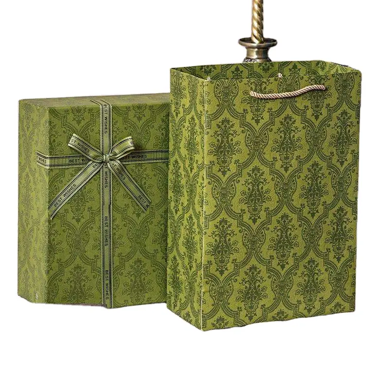 Caja cuadrada ligera de lujo de alta calidad caja de regalo de mariposa vintage caja de compañía de cinta