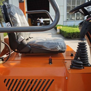 Mini pelle sur pneus de 400 kg avec batterie - Product Image 4