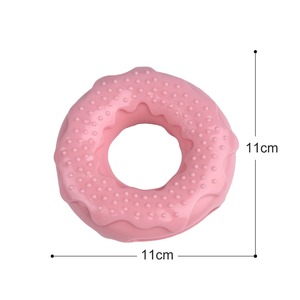 Jouet à mâcher creux anti-fuite pour chien en TPR en forme de donut - Jouet d'auto-entretenement pour petits chiens en période de dentition - Vente en gros - Product Image 3