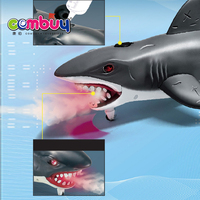 Jouets télécommandés animaux de simulation avec son et pulvérisation, requins nageurs RC