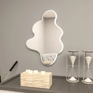 현대 물결 모양의 비대칭 불규칙한 메이크업 벽에 대한 욕실 홈 장식 미적 거울