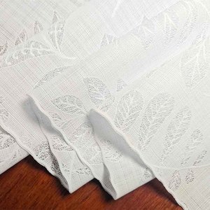 Boen elegante personalizzato rettangolo bianco floreale in pizzo rosa PVC da sposa tovaglie da tavola per uso domestico decorazioni per banchetti - Product Image 3