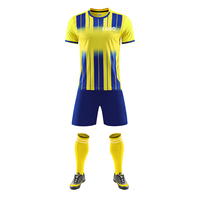 Kustom desain Anda sendiri poliester hitam merah garis Logo Bintang versi Palyer seragam sepak bola Jersey sepak bola lengan pendek untuk pria