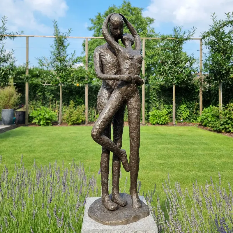 Sıcak satış loving tema hayat boyutu bronz bahçe heykel bir öpücük çift soyut heykeli