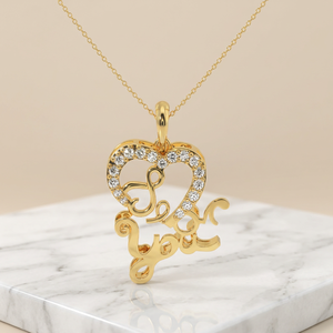 Pendentif en moissanite en forme de cœur doré avec inscription « Je t'aime » pour femme, cadeau romantique - Product Image 1