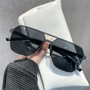 Lunettes de soleil polarisées à monture carrée Ks-3982 pour hommes, monture en plastique noir et métal, protection UV400 pour la conduite en extérieur - Product Image 5