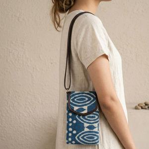Hand Block Print Indigo Phone Sling Bag Wholesale Cotton Mobile Crossbody Pouch Handmade Travel Bag Export India - Product Image 2