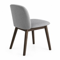 Chaise de salle à manger rembourrée grise, dossier incurvé en tissu, pieds en bois, style mid-century moderne, restaurant USA DDP