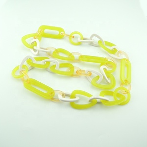 Vintage Léopard Acétate Acrylique Résine Écaille de tortue Chaîne <span class=keywords><strong>Collier</strong></span> <span class=keywords><strong>Grain</strong></span> Écaille fait main <span class=keywords><strong>Collier</strong></span> de Chaîne - Product Image 3