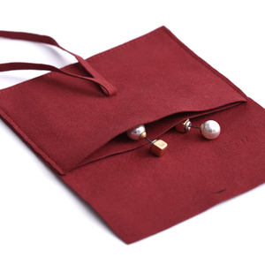 Pochette à bijoux en microfibre avec impression logo personnalisée en relief et cordon - Product Image 3