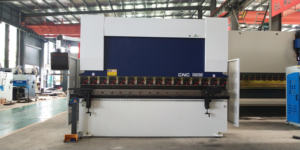 Delem Estun-máquina plegadora de chapa hidráulica, Servo completo, MB8, 200t, 3200 CNC, con 8mm - Product Image 2