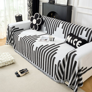 غطاء أريكة عصري من الشنيل مضاد للانزلاق بنمط هندسي جاكار قابل للتخصيص، بطانية قابلة للغسل في الغسالة مناسبة لجميع الفصول - Product Image 2