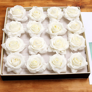 Têtes de roses en latex au toucher réaliste pour mariage, remise de diplôme, fête des pères, fête des mères, Pâques et Noël - Roses artificielles - Product Image 4