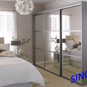 <b>Silver</b> or Aluminum <b>Mirror</b> Sliding Wardrobe Doors Made of Glass for Elegant Home Decor - Product Image 4