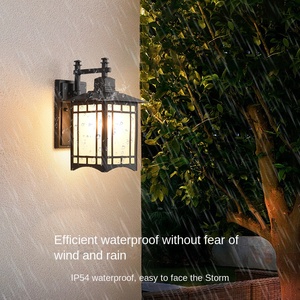 Applique murale de jardin extérieur de style simple luminaire lanterne avec conception à longue bande pour décoration murale - Product Image 2