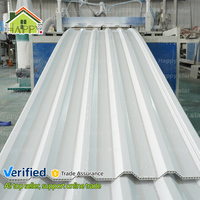 Tuiles de toiture en PVC creuses à surface ASA moderne, texture mate, résistantes aux rayures, faciles à nettoyer, pour hôtels et parcs