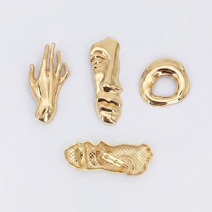 Broches de mode en alliage de zinc, forme de fleur géométrique, accessoire unisexe pour manteau et costume - Product Image 4