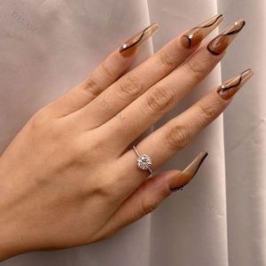 Bijoux Dylam en stock, faible MOQ, diamant brillant de haute qualité, pierre CZ 5A, bague de fiançailles et de mariage en argent sterling S925 pour femmes - Product Image 2