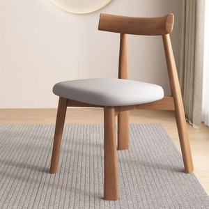 Meubles pour la maison et la salle à manger : Chaises de salle à manger modernes en cuir avec pieds en bois, vente en gros - Product Image 2