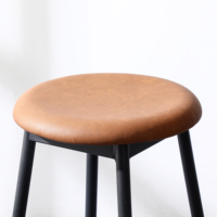Prix d'usine en gros, mobilier de bar industriel moderne, chaise de bar ronde avec siège en cuir PU, tabouret de bar haut avec pieds en bois