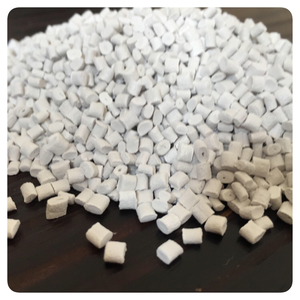 מאסטרבאץ' לבן מכוון במדויק להזרקת פלסטיק/הניפוח של סרטים/אקסטרוזיה <span class=keywords><strong>PP</strong></span> PE ABS גרגירי מאסטרבאץ' בצבע לבן - Product Image 2