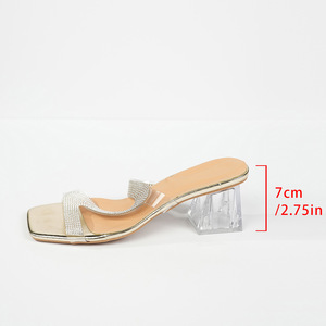 รองเท้าส้นสูงแบบสวมเปิดส้น ประดับคริสตัล หัวเหลี่ยม ไซส์ใหญ่ ดีไซน์ใหม่ ส้นหนา สายใส สวยหรู รองเท้าแตะส้นสูงสำหรับฤดูร้อน - Product Image 6