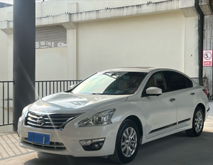 Nissan Teana 2.0L XL Comfort Sedan 2016, Autos Usados en Venta, Vehículo Japonés Confiable de Gasolina a Bajo Precio - Product Image 2
