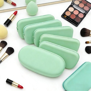 Bolsa de Maquillaje de Silicona con Logotipo Personalizado de Alta Calidad, Bolsa de Almacenamiento de Viaje Impermeable Grande con Cierre, Bolsa de Cosméticos para Exteriores - Product Image 2