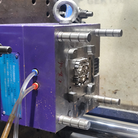 Base en plastique POM pour composants internes, moulage par injection personnalisé, pièces de base pour niveaux laser et outils de mesure, pour l'exportation