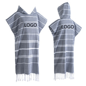 Venta al por mayor de <span class=keywords><strong>Bata</strong></span> de <span class=keywords><strong>playa</strong></span> con capucha y logotipo personalizado 100% algodón poncho de surf turco toalla <span class=keywords><strong>para</strong></span> adultos y niños patrón de rayas <span class=keywords><strong>para</strong></span> nadar - Product Image 1