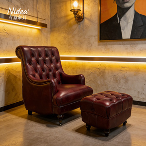 Sillón Chesterfield de Cuero Rojo Vino de Lujo con Respaldo Alto y Otomana, Silla de Lectura Clásica con Respaldo Acolchado y Decorado para Club - Product Image 1