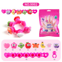 Kit de bracelet à breloques animaux de dessin animé en silicone souple, accessoire de jeu d'imitation, jouet pour le développement de la motricité fine, ornement de présentation de bureau