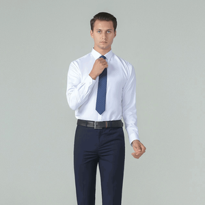Chemise blanche pour <span class=keywords><strong>homme</strong></span> - Élégante, tendance, <span class=keywords><strong>simple</strong></span>, couleur unie, respirante, pour <span class=keywords><strong>tenue</strong></span> de travail, haut pour <span class=keywords><strong>homme</strong></span> - Product Image 2