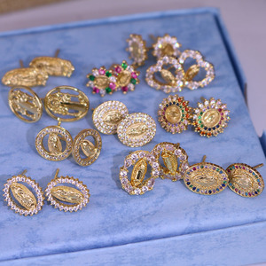 EC1812-<span class=keywords><strong>Mini</strong></span> <span class=keywords><strong>pendientes</strong></span> de oro de 18k con zirconia cúbica, joyería fina con incrustaciones de Diamante, para Madre María, Virgen de Guadalupe, san Benito - Product Image 2