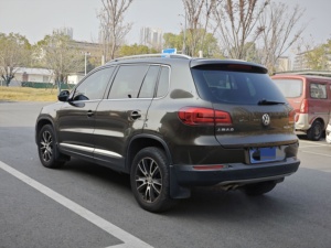 Modèle Facelift <span class=keywords><strong>2015</strong></span> pour <span class=keywords><strong>Tiguan</strong></span> 1.8T Auto SUV Toit ouvrant panoramique Sièges en cuir Traction avant Haute spécification Bien entretenu - Product Image 4