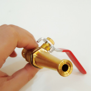Pistolet à eau haute pression en cuivre DN20 3/4 pouce pour équipement de lutte contre l'incendie - Product Image 1