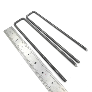 Venta al por mayor en forma de U césped uñas paisaje tela <span class=keywords><strong>grapas</strong></span> césped <span class=keywords><strong>artificial</strong></span> U <span class=keywords><strong>grapas</strong></span> - Product Image 3