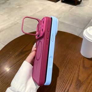 Étui de téléphone magnétique de luxe mat à dissipation thermique pour iPhone 18 13 14 15 16 17 Pro Max avec support d'objectif dissimulé et coque de protection - Product Image 4