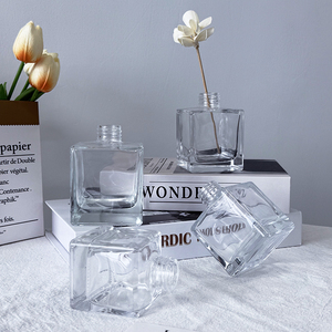 Bán Buôn Sang Trọng Rỗng Lớn Cube Vuông Hương Thơm Reed Lan Hương Thủy Tinh Khuếch Tán Chai 100Ml 150Ml 200Ml 250Ml Với Nắp - Product Image 1