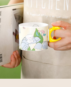 Hot Selling Flower Handle <b>Ceramic</b> <b>Mug</b> Cute <b>Mug</b> Gift Set - Product Image 3