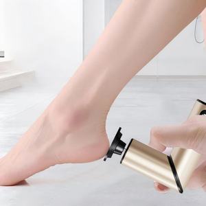 Lime à pieds électrique pliable 2-en-1 avec logo personnalisé, éliminateur de peaux mortes, anti-callosités, ponceuse à ongles et meuleuse pour les pieds - Product Image 1