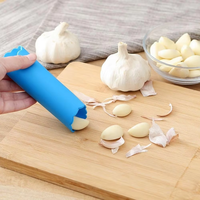 Silicone groentegereedschap met handmatige bediening, knoflookpeller, roller, houder, aluminium metaal voor huishoudelijk gebruik in de keuken